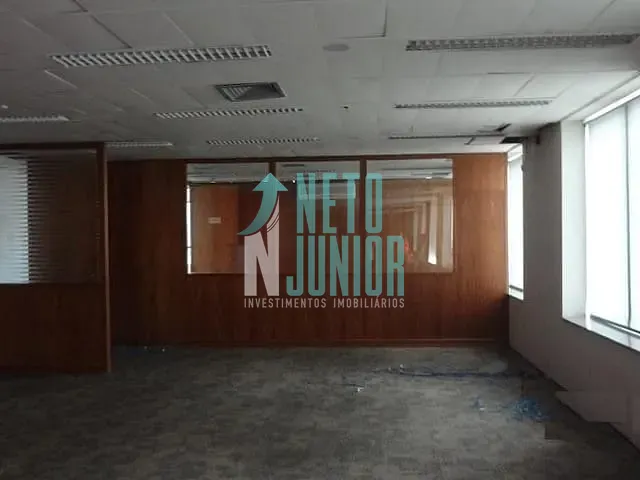 Conjunto com 360m², à venda ou para alugar, no bairro Itaim Bibi em São Paulo