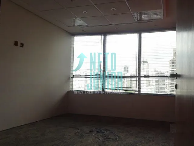 Conjunto com 360m², à venda ou para alugar, no bairro Itaim Bibi em São Paulo