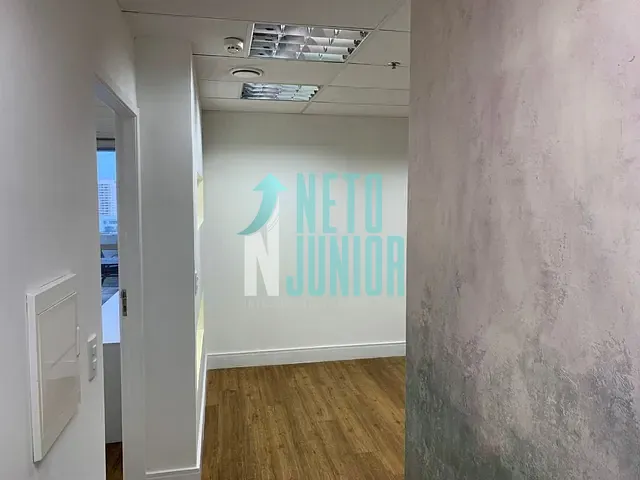 Conjunto com 292m², para alugar, no bairro Vila São Francisco em São Paulo