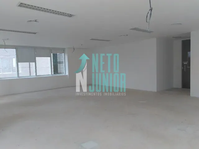 Conjunto com 172m², para alugar, no bairro Cidade Monções em São Paulo