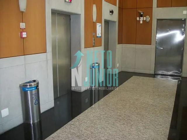 Conjunto com 353m², para alugar, no bairro Vila Olímpia em São Paulo