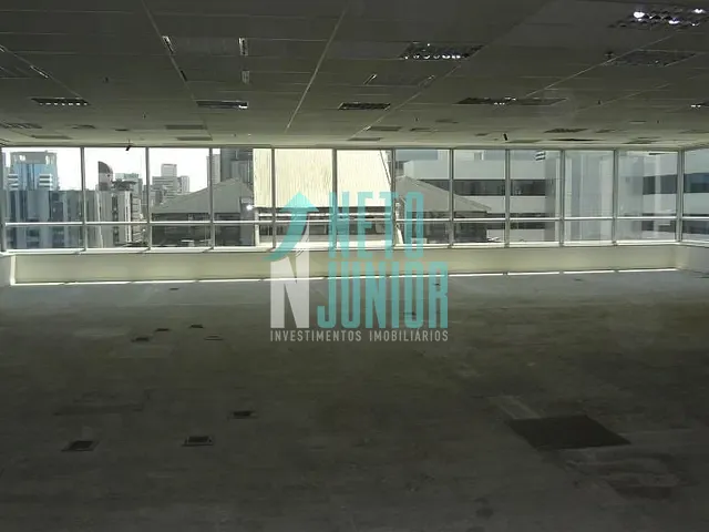Conjunto com 200m², para alugar, no bairro Cidade Monções em São Paulo