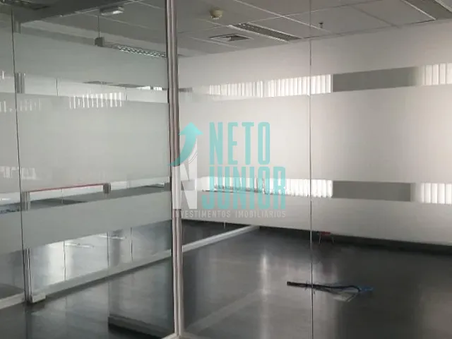 Conjunto com 106m², para alugar, no bairro Vila Olímpia em São Paulo