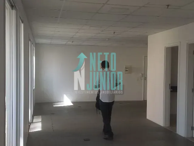 Conjunto com 82m², à venda, no bairro Vila Gertrudes em São Paulo