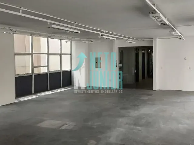 Conjunto com 126m², para alugar, no bairro Jardim Paulista em São Paulo