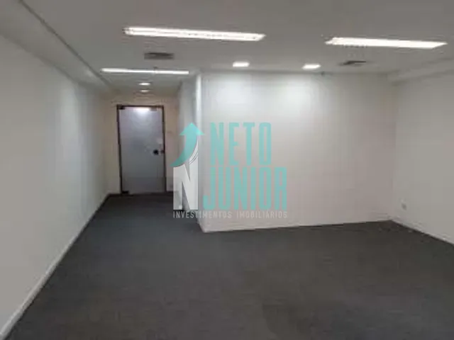 Conjunto com 49m², para alugar, no bairro Cidade Monções em São Paulo