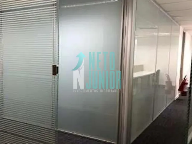 Conjunto com 110m², para alugar, no bairro Cidade Monções em São Paulo