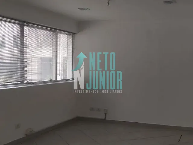 Conjunto com 76m², para alugar, no bairro Moema em São Paulo
