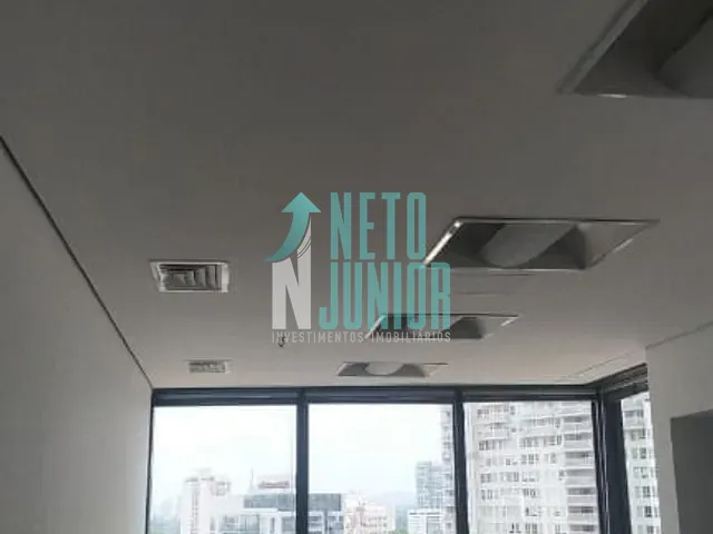 Conjunto com 32m², para alugar, no bairro Pinheiros em São Paulo