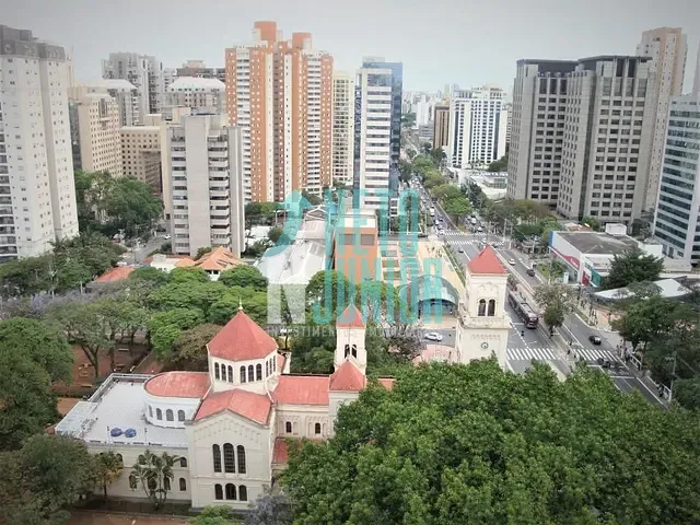 Conjunto com 136m², para alugar, no bairro Moema em São Paulo