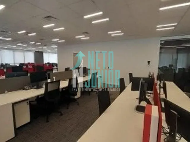 Conjunto com 151m², para alugar, no bairro Moema em São Paulo