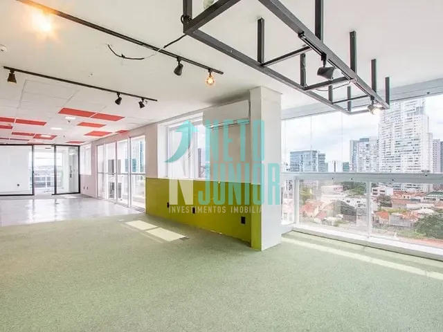 Conjunto comercial com 219m², à venda, no bairro Pinheiros em São Paulo