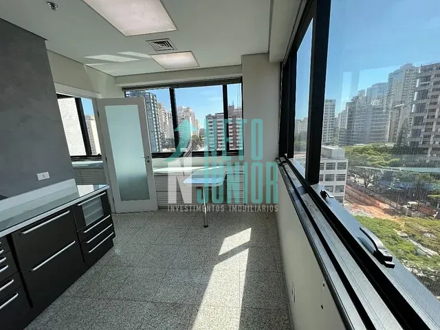 Conjunto com 45m², para alugar, no bairro Santo Amaro em São Paulo