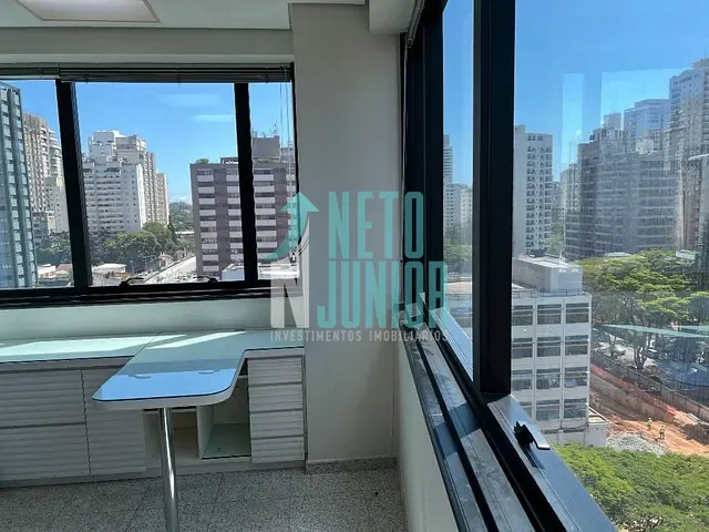 Conjunto com 45m², para alugar, no bairro Santo Amaro em São Paulo