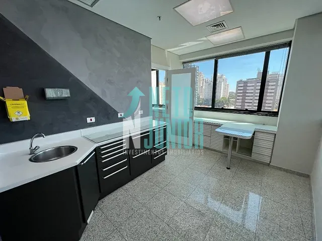Conjunto com 45m², para alugar, no bairro Santo Amaro em São Paulo