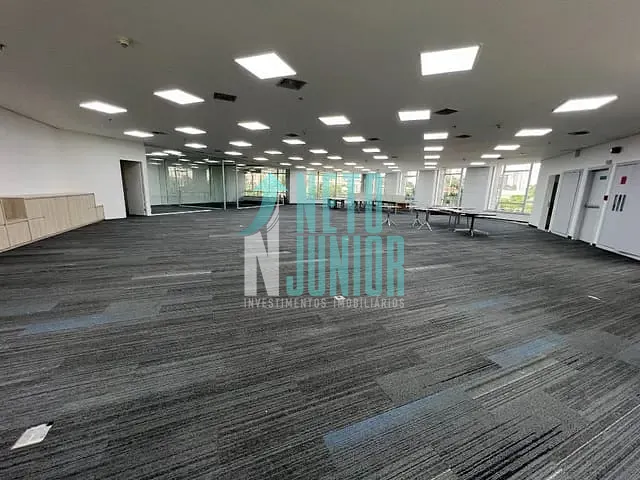 Conjunto com 520m², para alugar, no bairro Brooklin Paulista em São Paulo