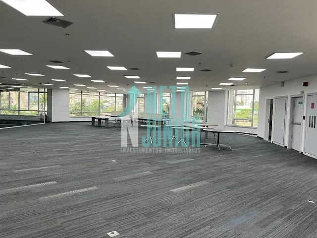 Conjunto com 520m², para alugar, no bairro Brooklin Paulista em São Paulo