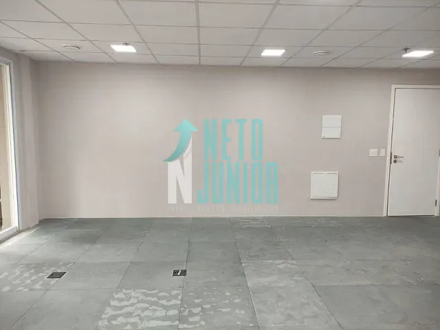 Conjunto com 45m², para alugar, no bairro Vila Nova Conceição em São Paulo