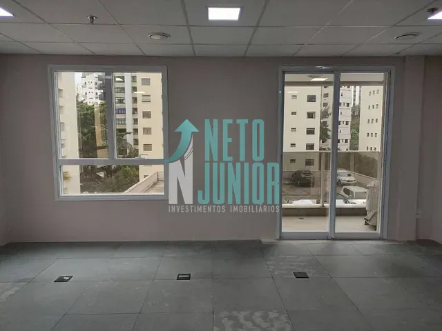 Conjunto com 45m², para alugar, no bairro Vila Nova Conceição em São Paulo