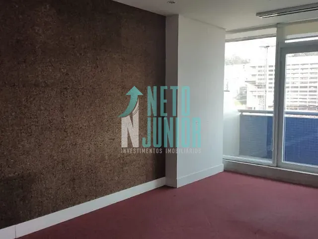 Conjunto com 132m², para alugar, no bairro Brooklin Paulista em São Paulo