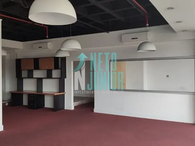 Conjunto com 132m², para alugar, no bairro Brooklin Paulista em São Paulo