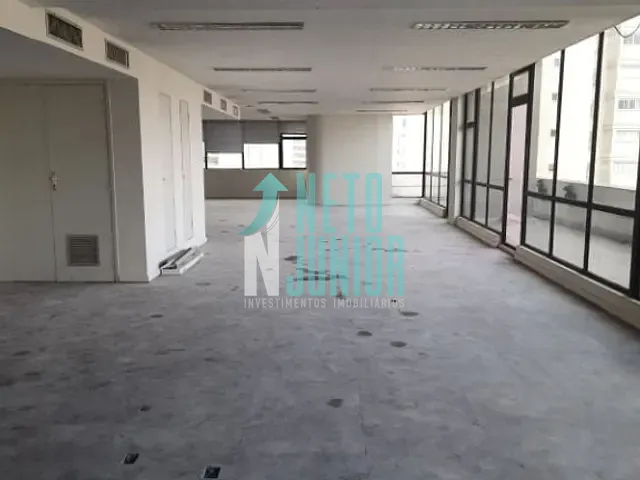 Conjunto com 343m², para alugar, no bairro Moema em São Paulo