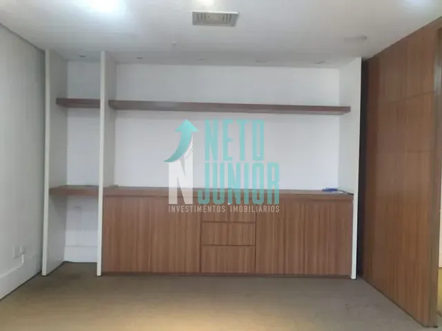 Conjunto com 44m², para alugar, no bairro Indianópolis em São Paulo
