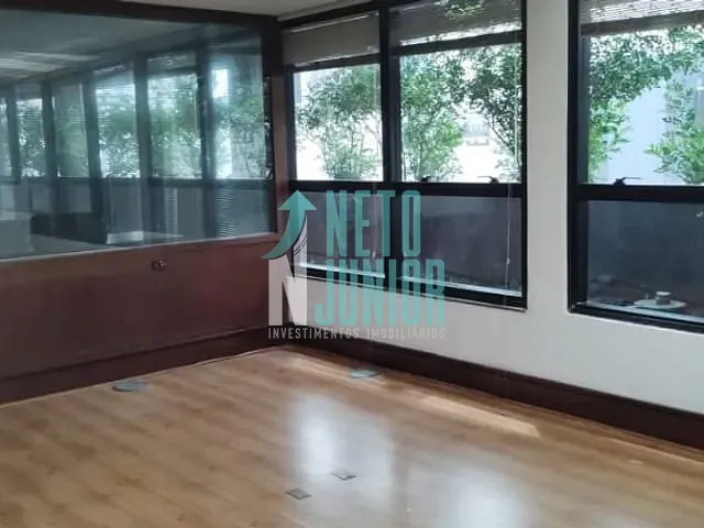 Conjunto com 225m², para alugar, no bairro Vila Olímpia em São Paulo