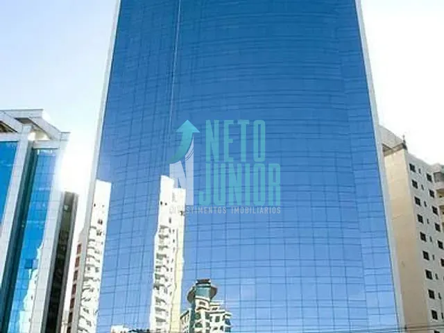 Conjunto com 311m², para alugar, no bairro Vila Nova Conceição em São Paulo