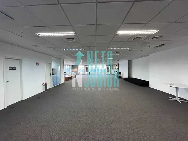 Conjunto com 1028m², para alugar, no bairro Itaim Bibi em São Paulo