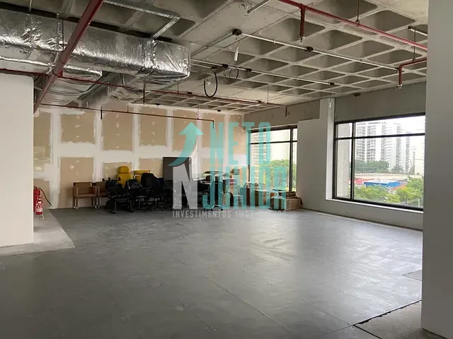 Conjunto com 185m², para alugar, no bairro Moema em São Paulo
