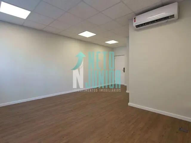 Conjunto com 38m², para alugar, no bairro Jardim Paulista em São Paulo