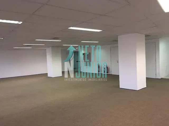 Conjunto com 385m², à venda ou para alugar, no bairro Itaim Bibi em São Paulo