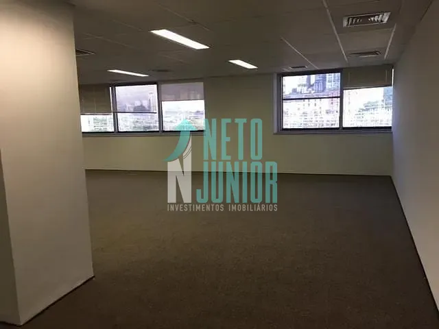 Conjunto com 385m², à venda ou para alugar, no bairro Itaim Bibi em São Paulo