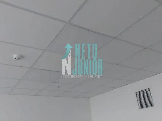 Sala com 60m², para alugar, no bairro Cidade Monções em São Paulo
