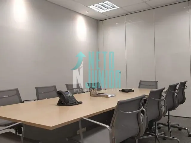 Conjunto com 557m², para alugar, no bairro Itaim Bibi em São Paulo