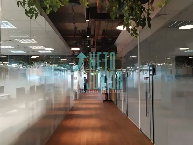 Conjunto com 557m², para alugar, no bairro Itaim Bibi em São Paulo