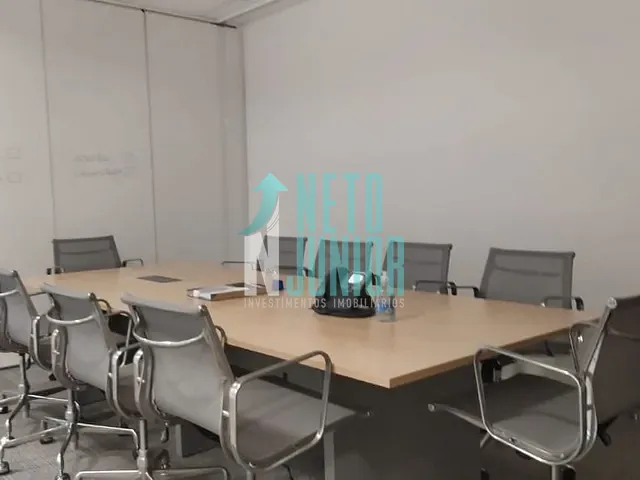 Conjunto com 557m², para alugar, no bairro Itaim Bibi em São Paulo