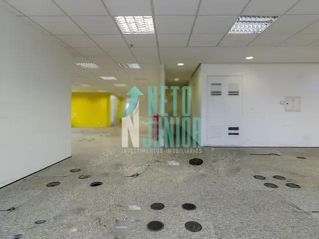 Conjunto com 300m², à venda ou para alugar, no bairro Vila Nova Conceição em São Paulo