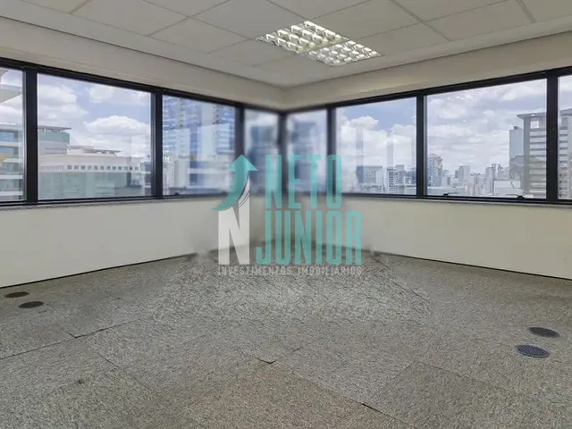 Conjunto com 300m², à venda ou para alugar, no bairro Vila Nova Conceição em São Paulo