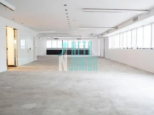 Conjunto com 260m², para alugar, no bairro Vila Olímpia em São Paulo