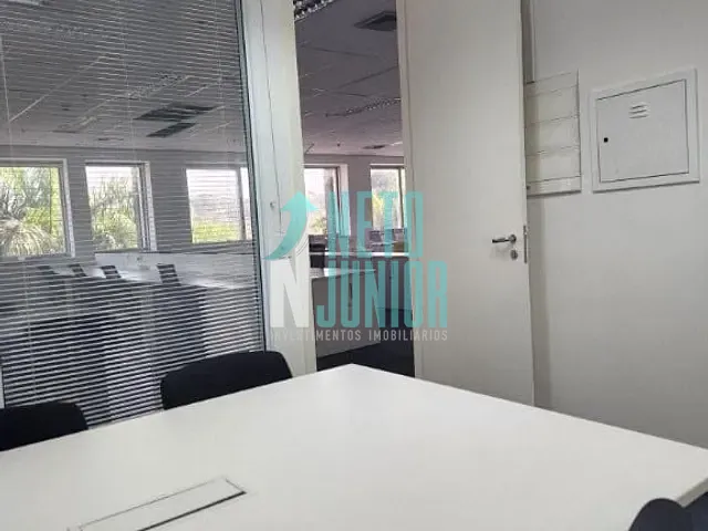 Conjunto com 719m², para alugar, no bairro Jardim Europa em São Paulo