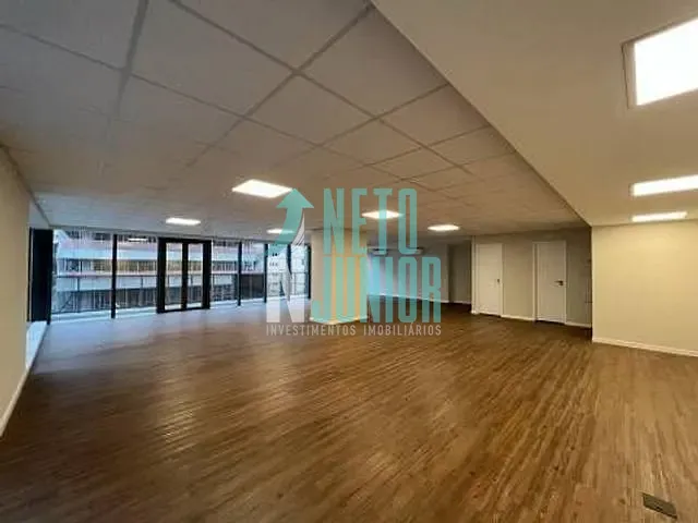 Conjunto com 145m², à venda, no bairro Jardim Paulista em São Paulo