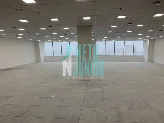 Conjunto com 296m², para alugar, no bairro Brooklin Paulista em São Paulo