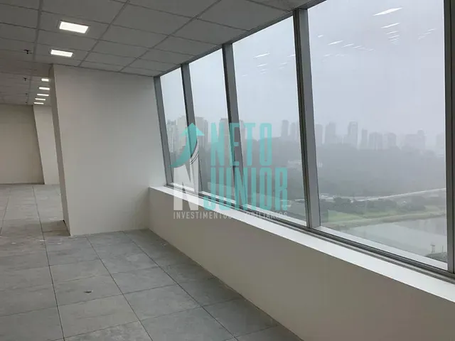 Conjunto com 296m², para alugar, no bairro Brooklin Paulista em São Paulo