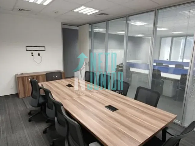 Conjunto com 130m², para alugar, no bairro Cidade Monções em São Paulo