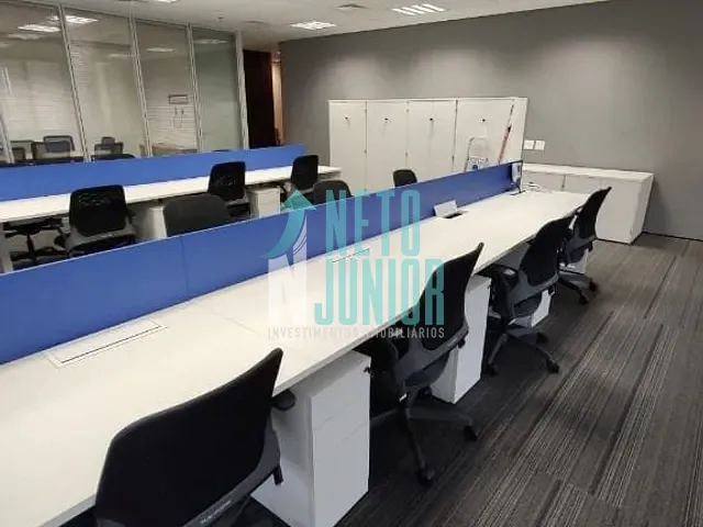 Conjunto com 130m², para alugar, no bairro Cidade Monções em São Paulo