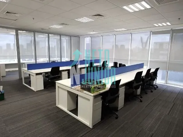 Conjunto com 130m², para alugar, no bairro Cidade Monções em São Paulo