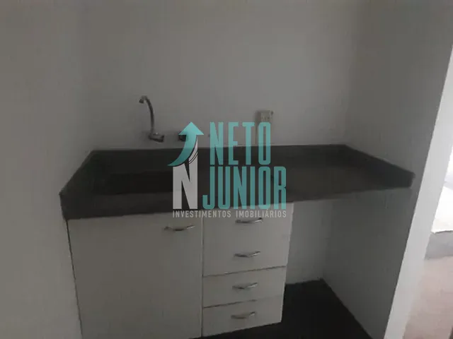 Conjunto com 100m², para alugar, no bairro Moema em São Paulo