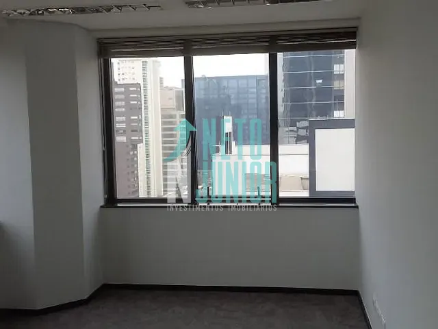 Conjunto com 152m², para alugar, no bairro Itaim Bibi em São Paulo